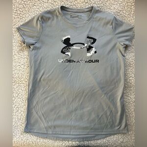 Under armour youth L T-shirt